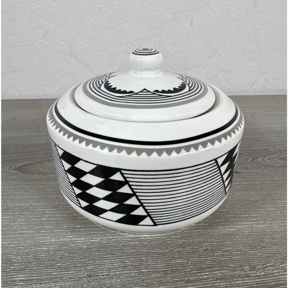 HF Coors Santa Fe Railway Ancient Mimbreno Indian Designs Sugar Bowl with Lid